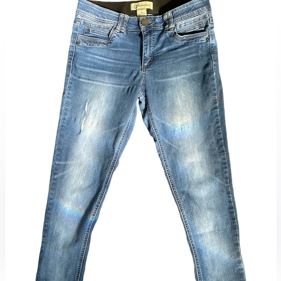 Democracy Denim - Democracy Ab Technology Jeans Women's Size 8 Ankle Blue Straight Leg Distressed